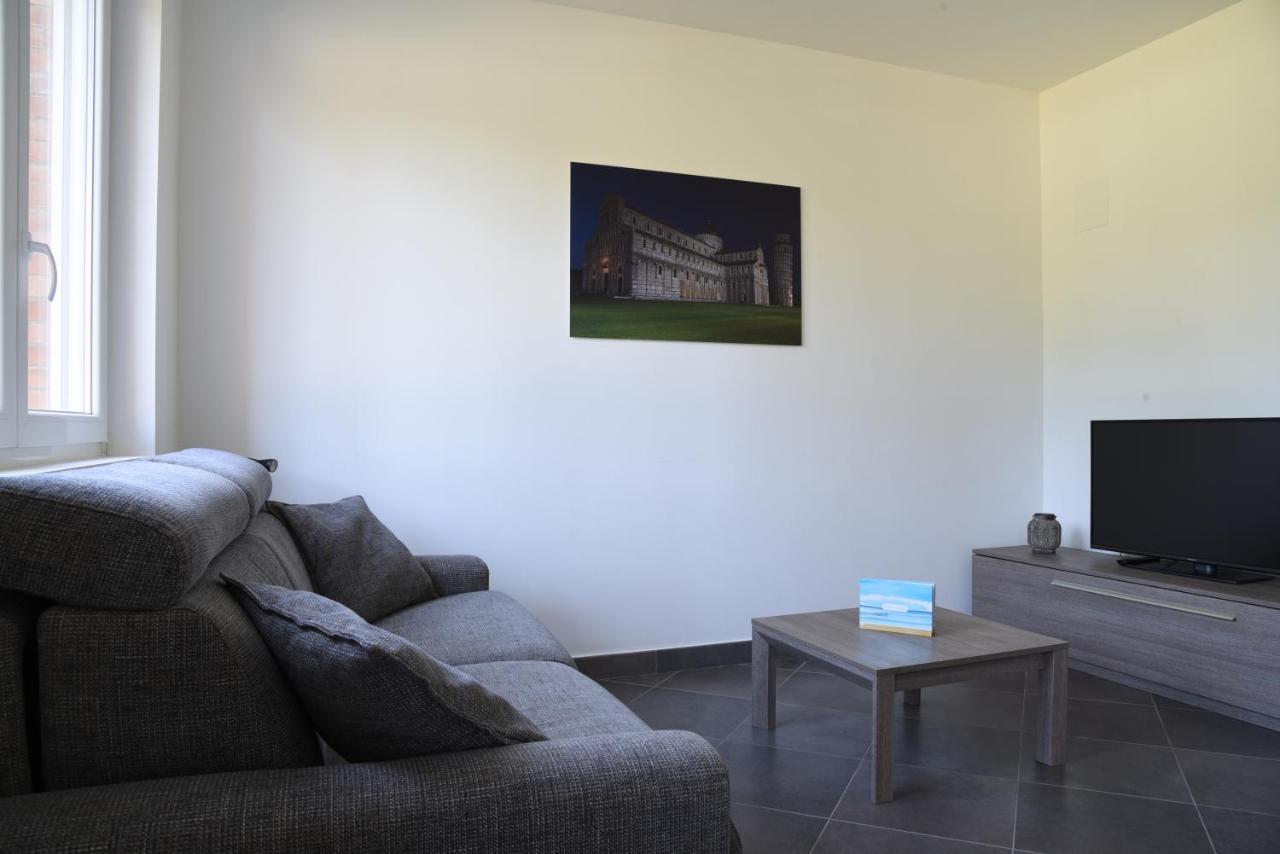 Residence Il Piviere App 7 With Private Garden Каламброне Екстериор снимка